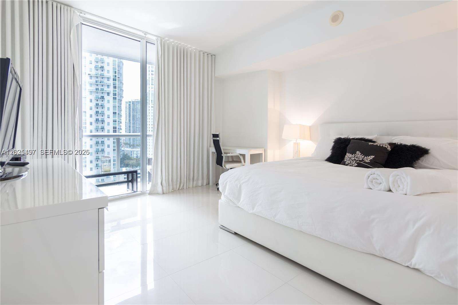 Icon Brickell 3 at 485 Brickell Ave, Miami, FL 33131 - For Rent photo 24