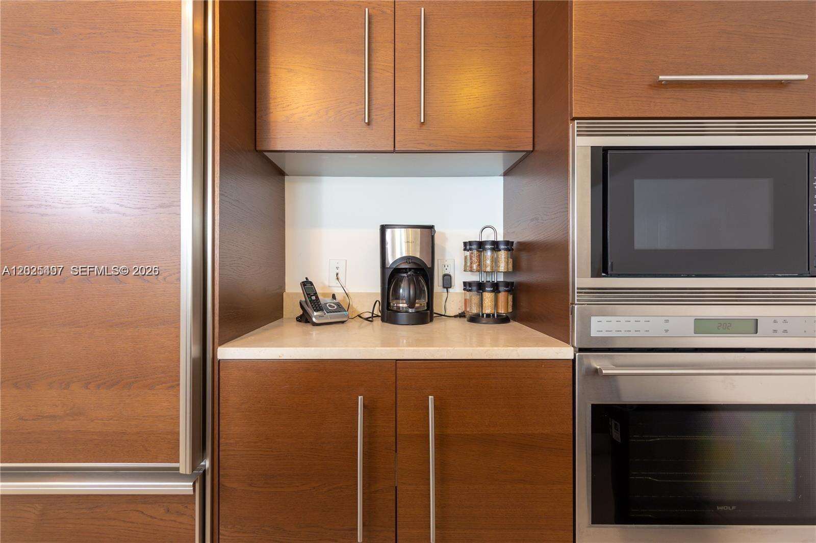 Icon Brickell 3 at 485 Brickell Ave, Miami, FL 33131 - For Rent photo 8