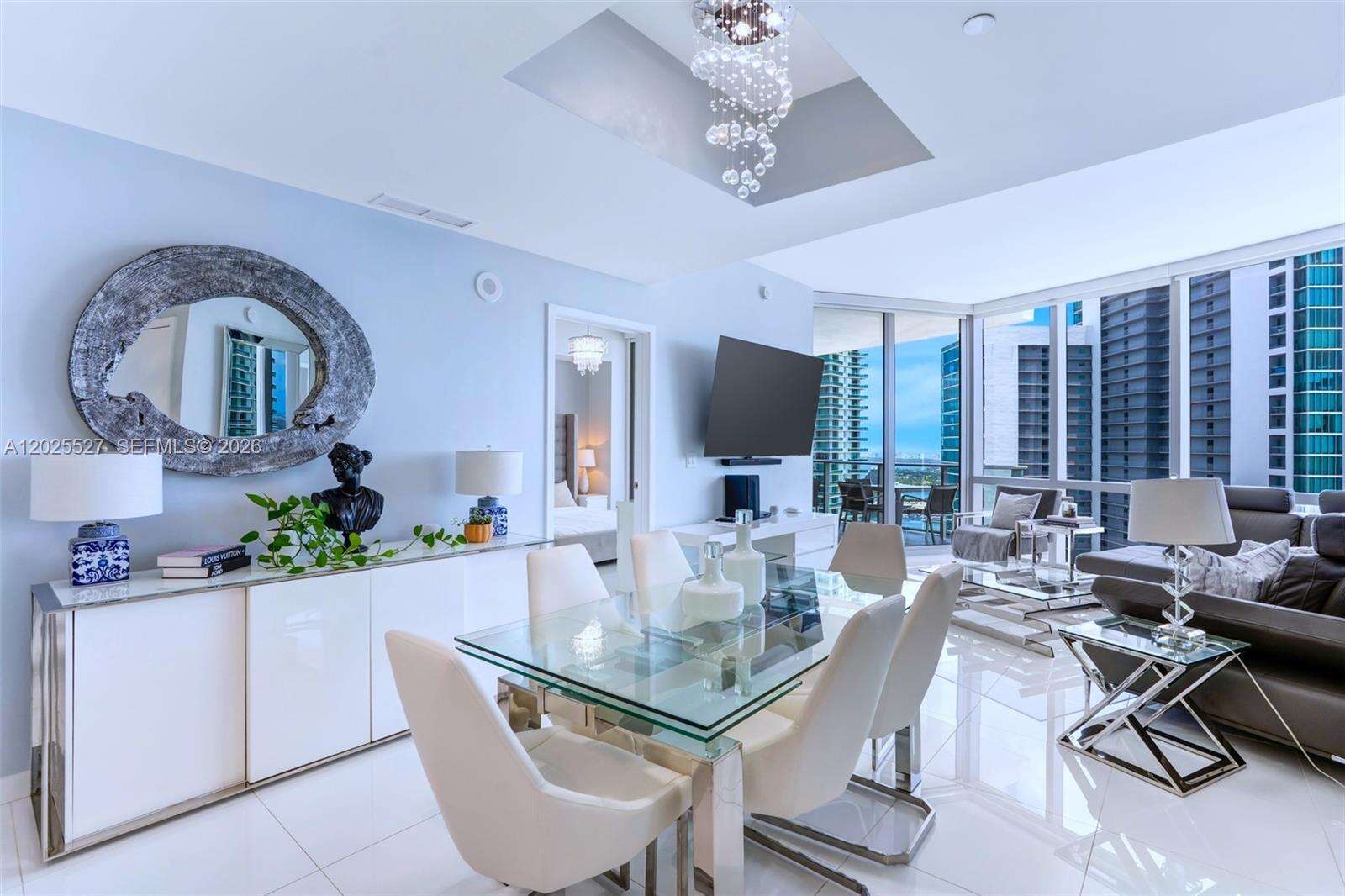 Paramount Miami Worldcenter at 851 1 Ave, Miami, FL 33132 - For Rent photo 2