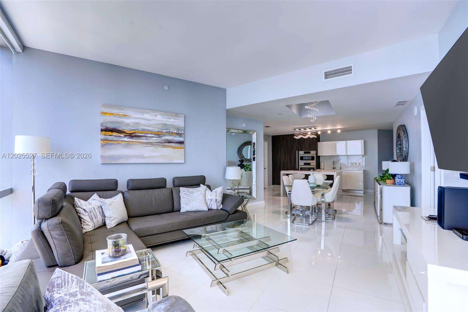 Paramount Miami Worldcenter at 851 1 Ave, Miami, FL 33132 - For Rent photo 14