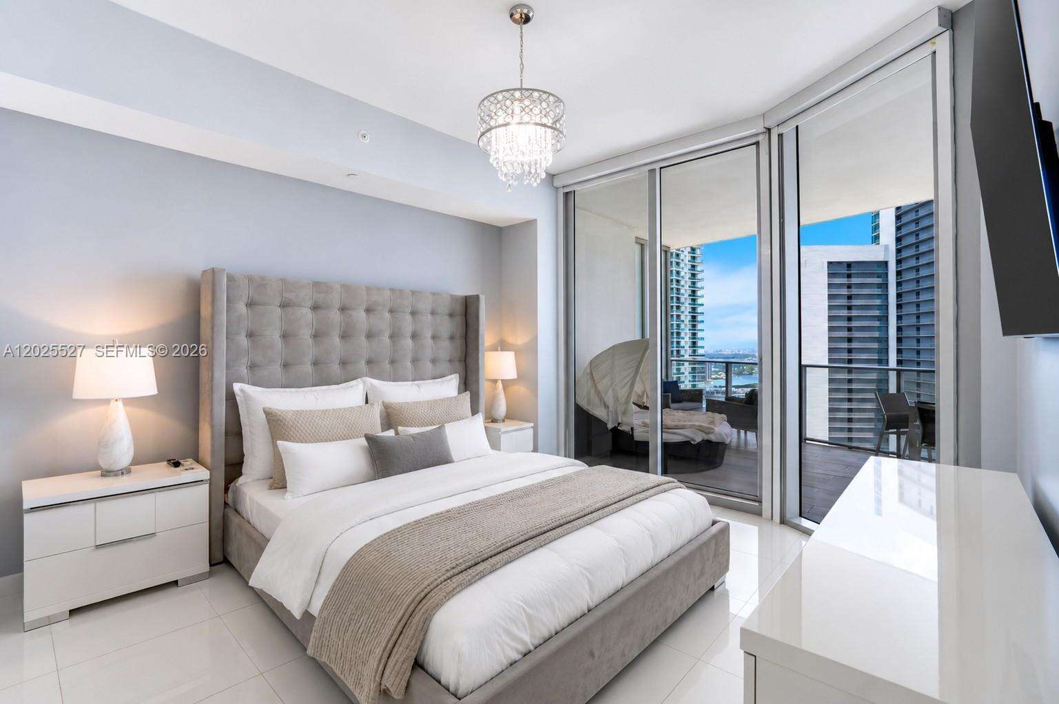 Paramount Miami Worldcenter at 851 1 Ave, Miami, FL 33132 - For Rent photo 15