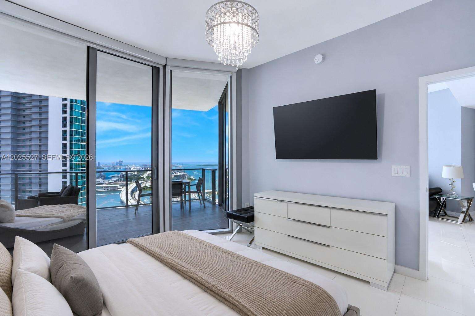 Paramount Miami Worldcenter at 851 1 Ave, Miami, FL 33132 - For Rent photo 16