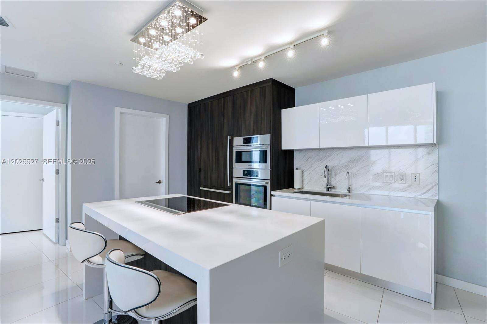Paramount Miami Worldcenter at 851 1 Ave, Miami, FL 33132 - For Rent photo 4