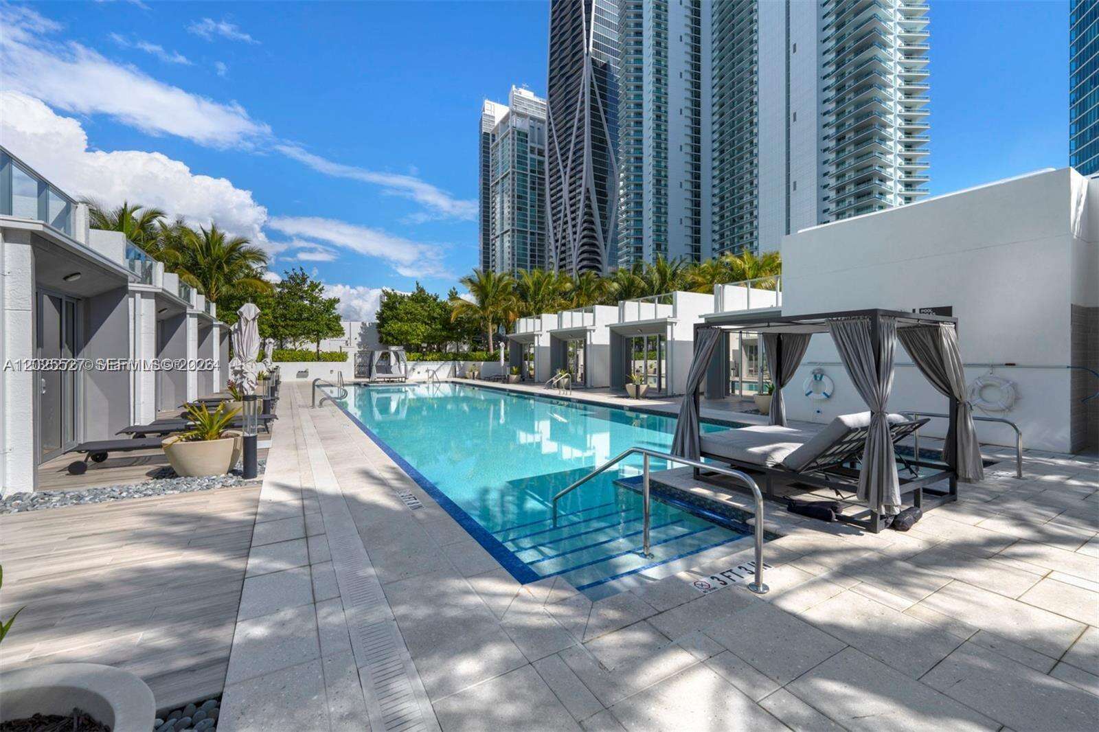 Paramount Miami Worldcenter at 851 1 Ave, Miami, FL 33132 - For Rent photo 35