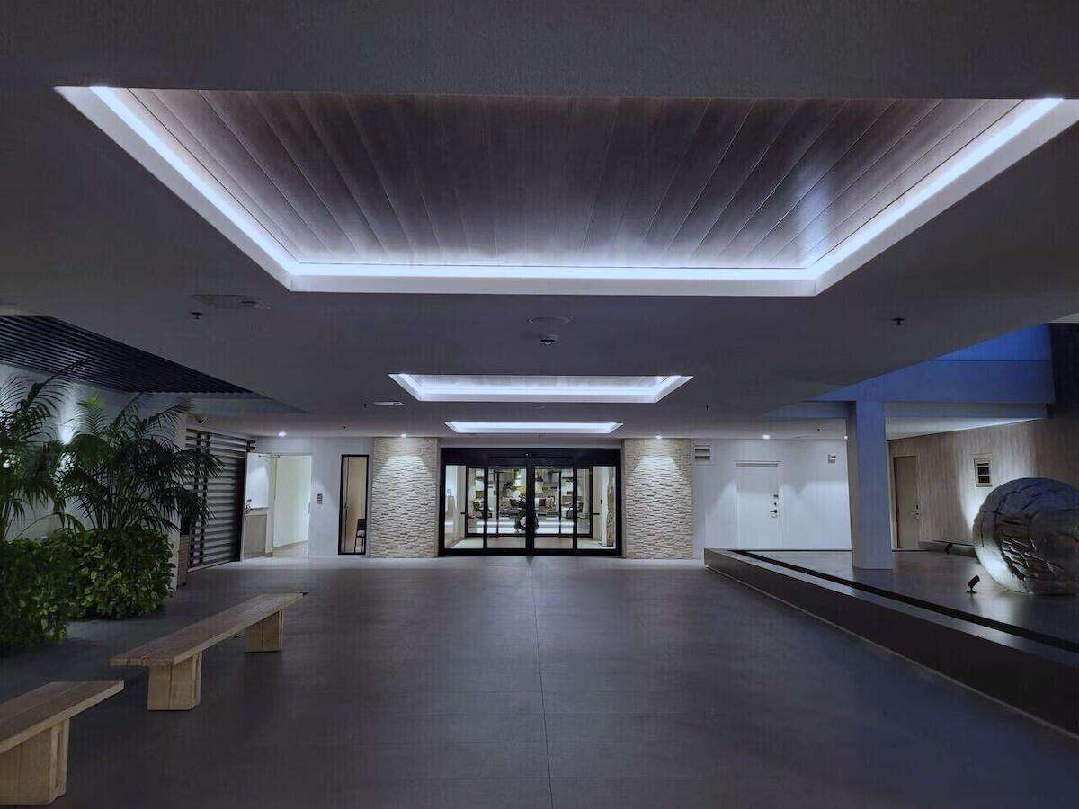 Roney Palace at 2301 Collins, Miami Beach, FL 33139 - For Rent photo 9