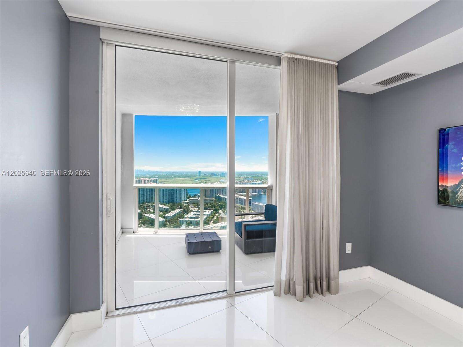 Trump Royale at 18201 Collins Ave, Sunny Isles Beach, FL 33160 - For Rent photo 13