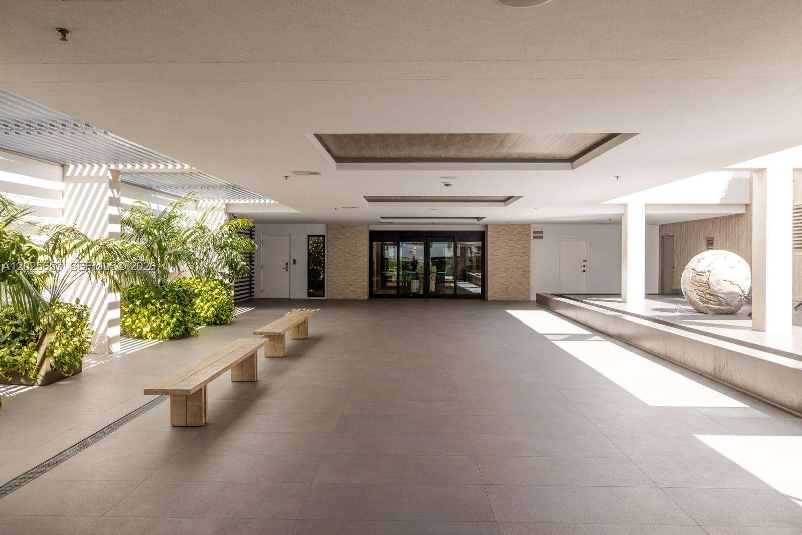 Roney Palace at 2301 Collins Ave, Miami Beach, FL 33139 - Out Of market photo 23
