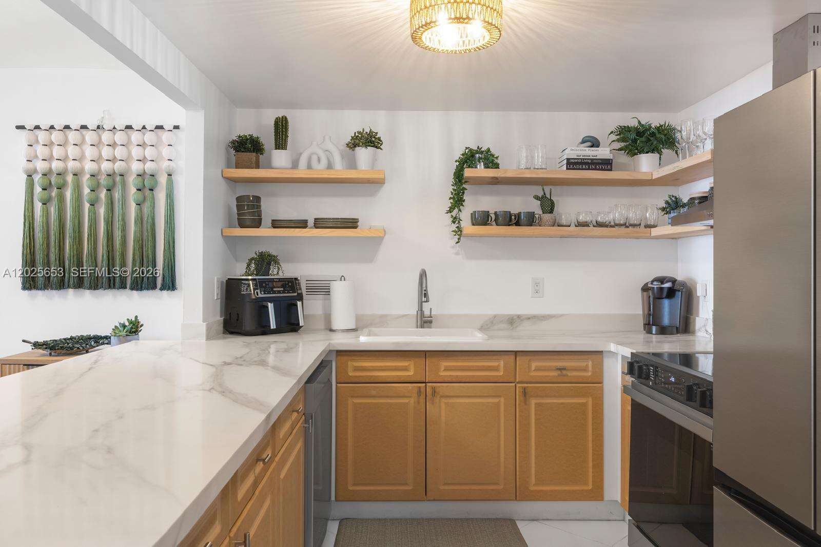 Roney Palace at 2301 Collins Ave, Miami Beach, FL 33139 - Out Of market photo 24