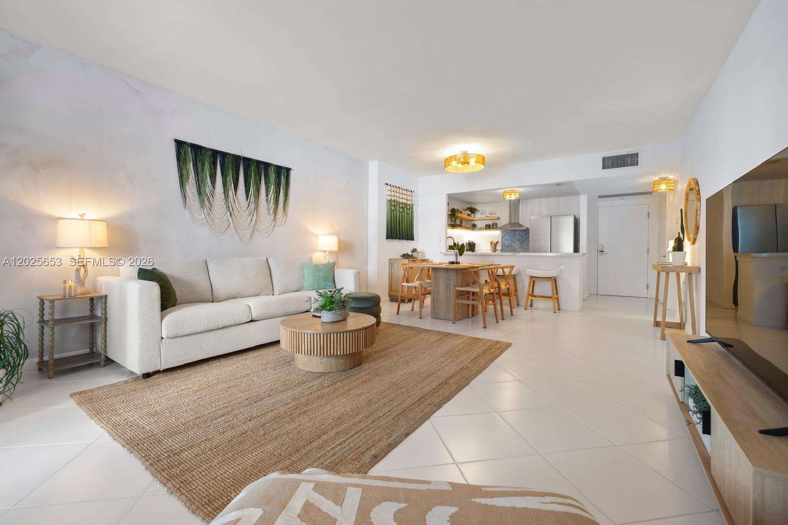 Roney Palace at 2301 Collins Ave, Miami Beach, FL 33139 - Out Of market photo 25