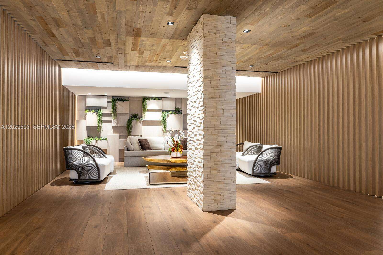Roney Palace at 2301 Collins Ave, Miami Beach, FL 33139 - Out Of market photo 30
