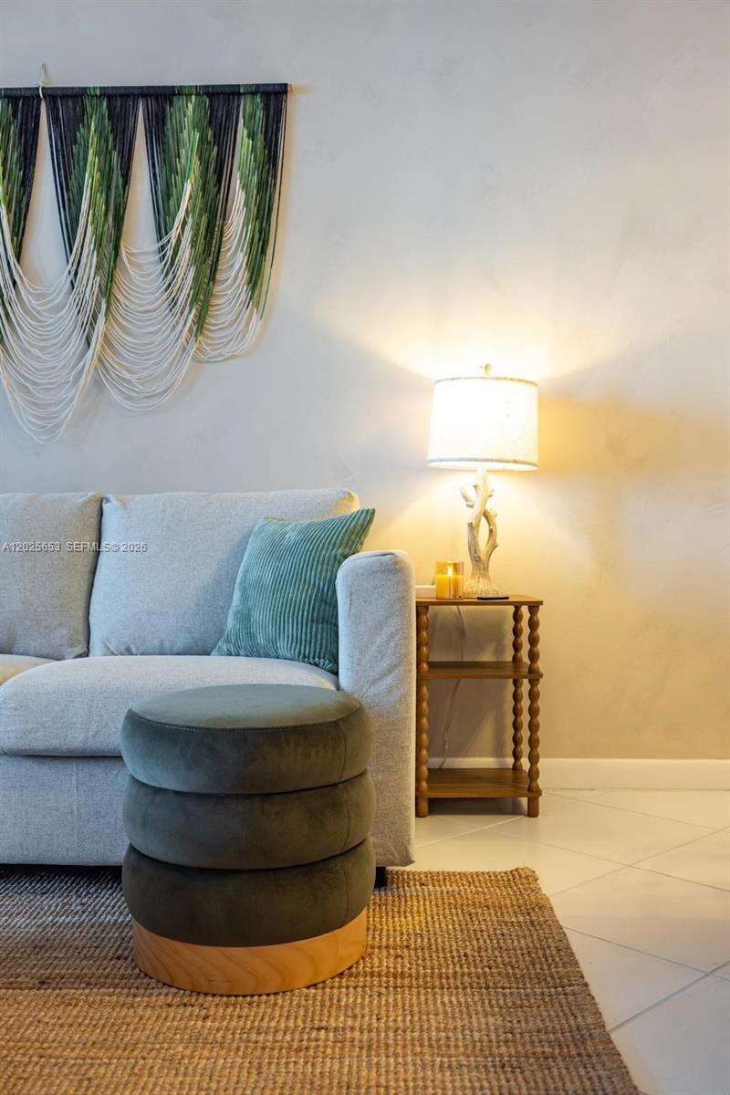 Roney Palace at 2301 Collins Ave, Miami Beach, FL 33139 - Out Of market photo 40