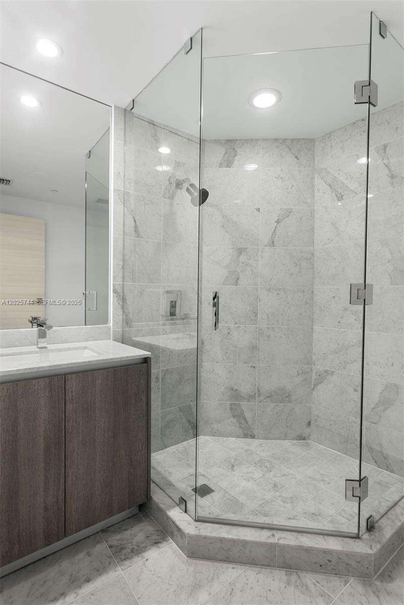 Sls Lux at 801 Miami Ave, Miami, FL 33130 - For Rent photo 15