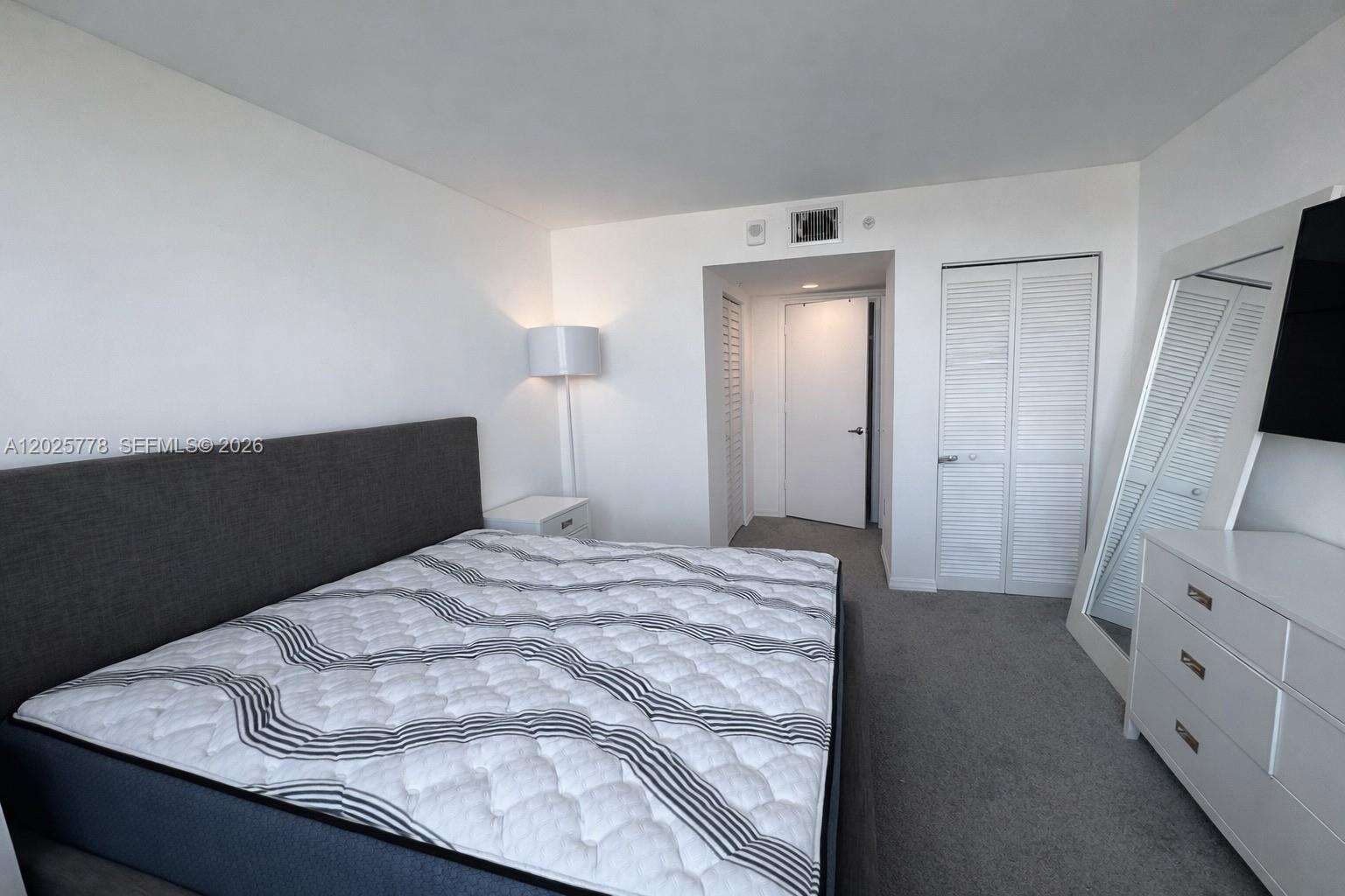 Yacht Club At Portofino at 90 Alton Rd, Miami Beach, FL 33139 - For Rent photo 17