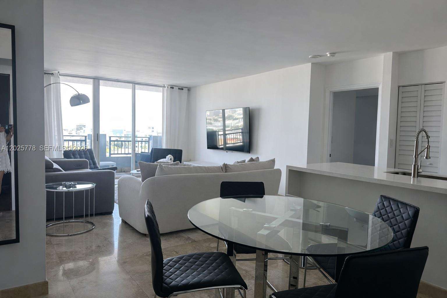 Yacht Club At Portofino at 90 Alton Rd, Miami Beach, FL 33139 - For Rent photo 8