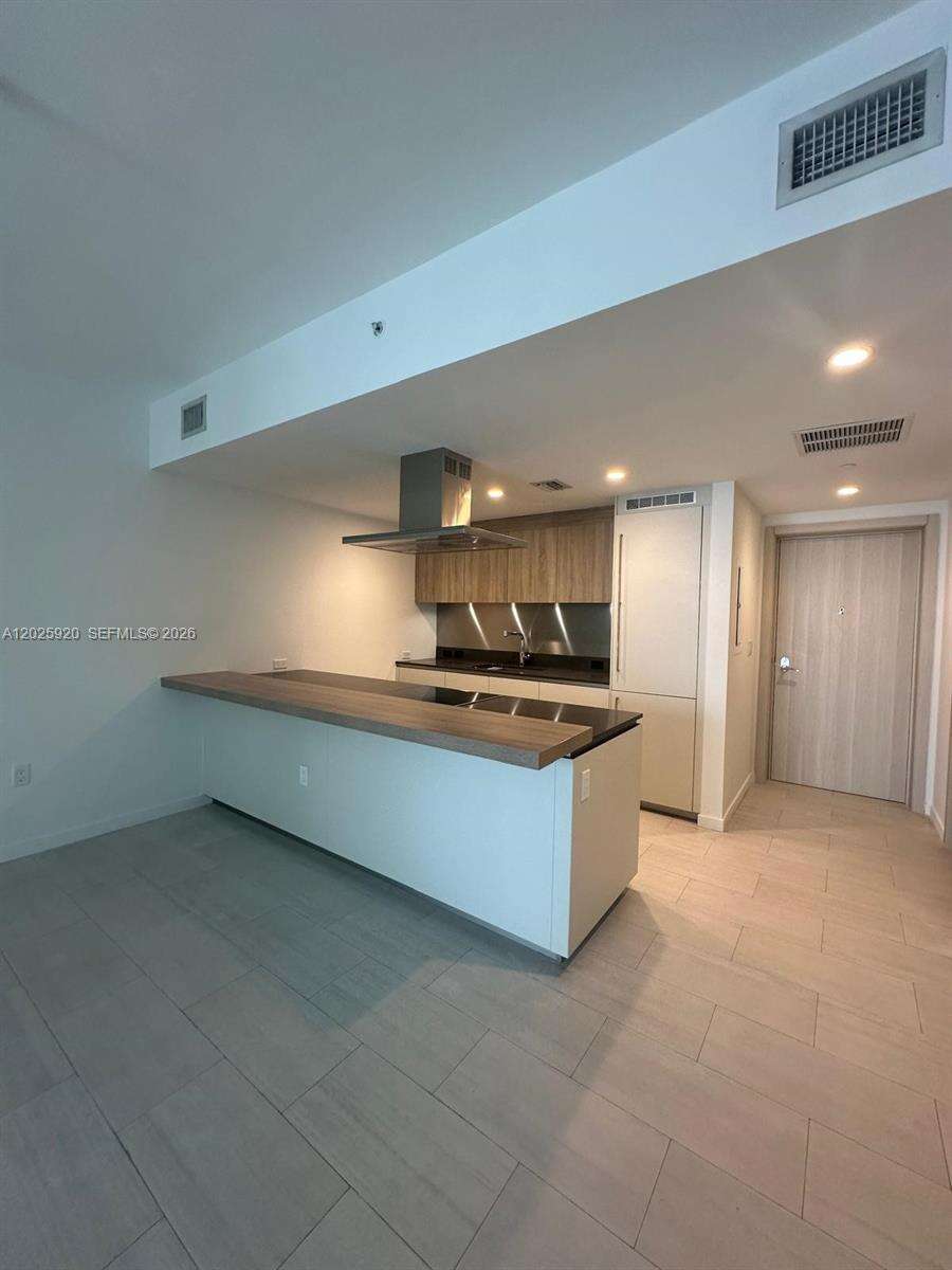 Brickell Flatiron at 1000 Brickell, Miami, FL 33131 - For Rent photo 20