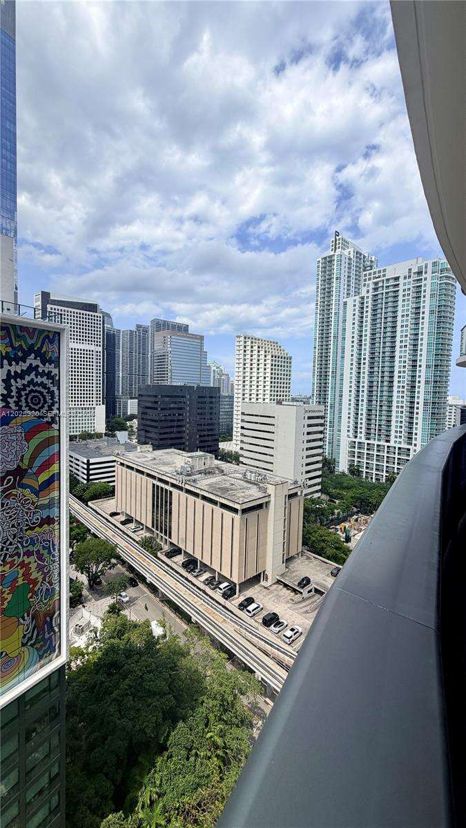 Brickell Flatiron at 1000 Brickell, Miami, FL 33131 - For Rent photo 28