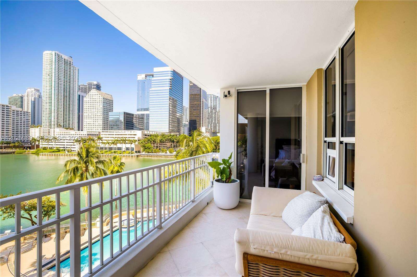 Courvoisier Courts at 701 Brickell Key Blvd, Miami, FL 33131 - For Rent photo 21
