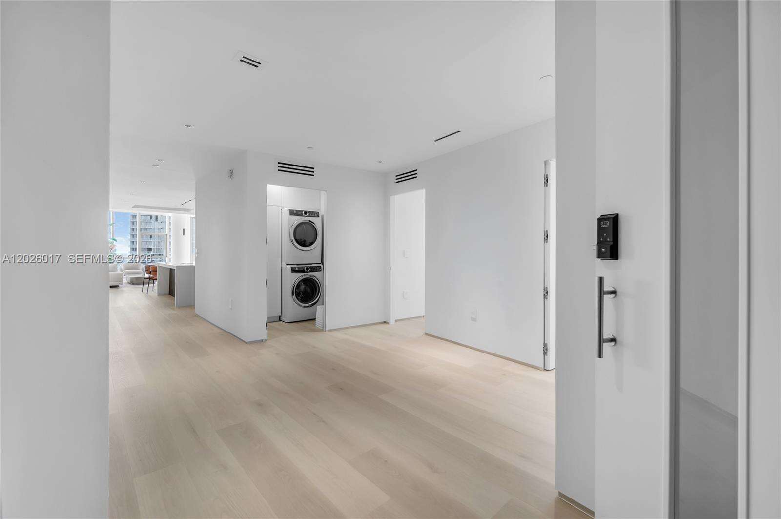 Paramount Miami Worldcenter at 851 1 Ave, Miami, FL 33132 - For Rent photo 11
