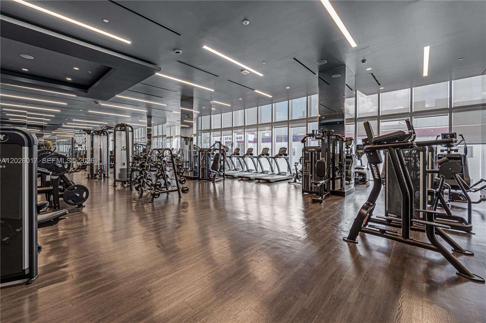 Paramount Miami Worldcenter at 851 1 Ave, Miami, FL 33132 - For Rent photo 115