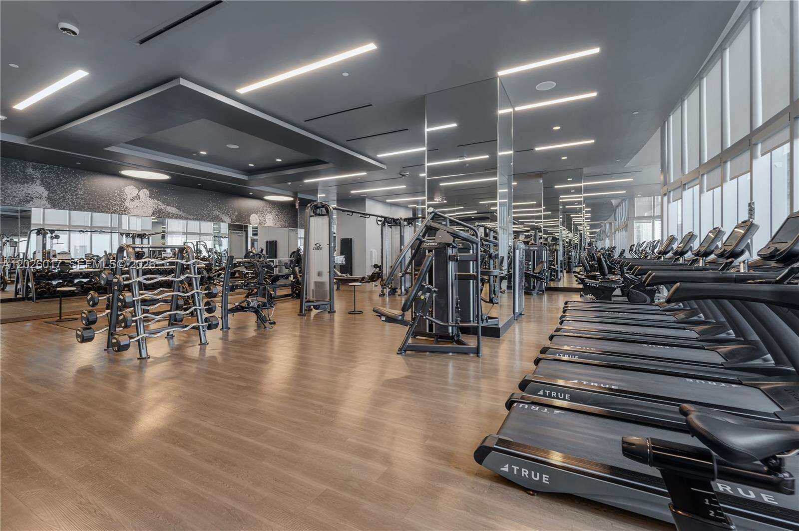Paramount Miami Worldcenter at 851 1 Ave, Miami, FL 33132 - For Rent photo 116