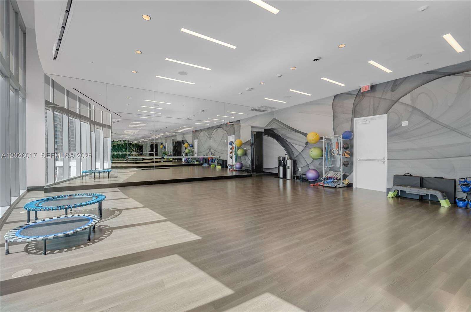 Paramount Miami Worldcenter at 851 1 Ave, Miami, FL 33132 - For Rent photo 118