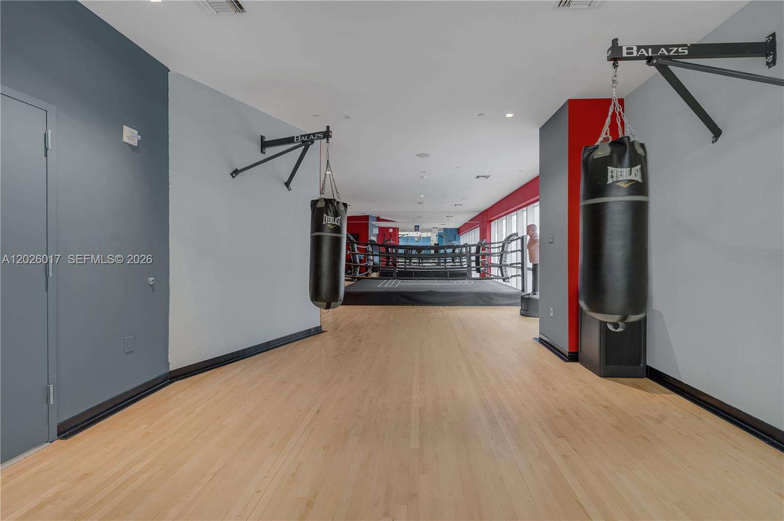 Paramount Miami Worldcenter at 851 1 Ave, Miami, FL 33132 - For Rent photo 125