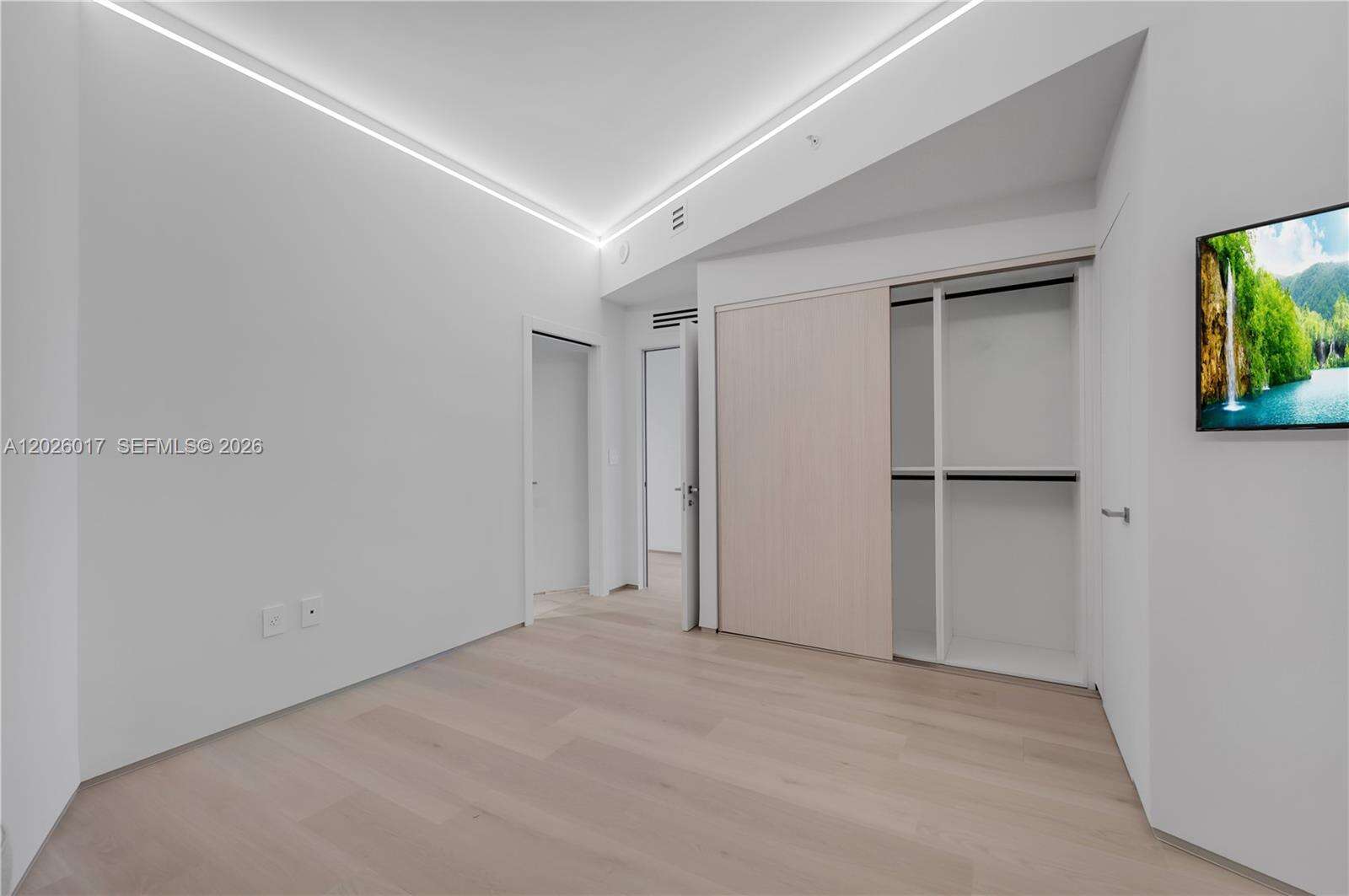 Paramount Miami Worldcenter at 851 1 Ave, Miami, FL 33132 - For Rent photo 32