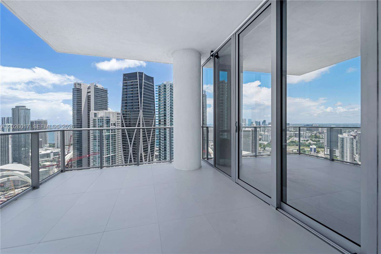 Paramount Miami Worldcenter at 851 1 Ave, Miami, FL 33132 - For Rent photo 57