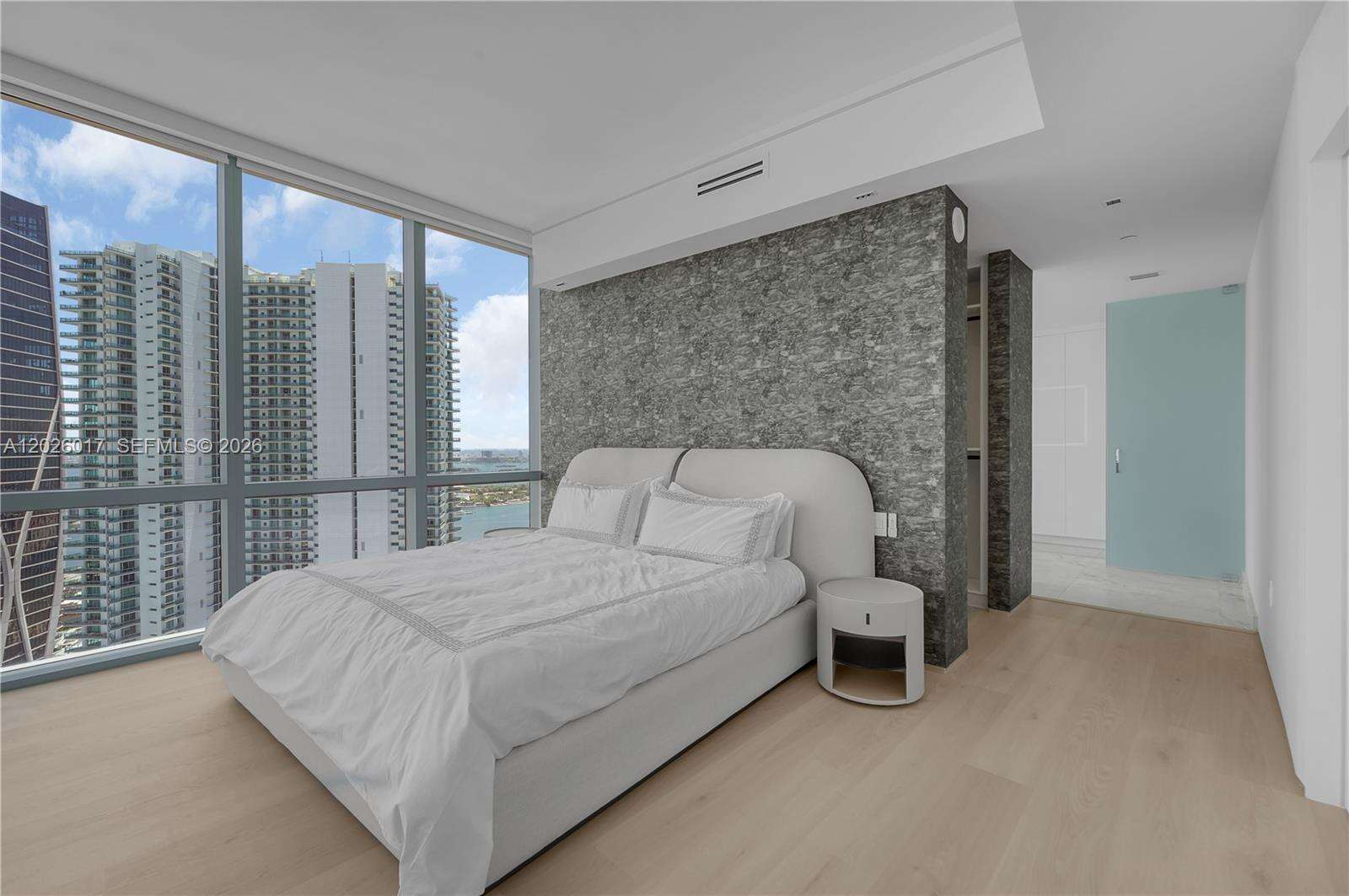 Paramount Miami Worldcenter at 851 1 Ave, Miami, FL 33132 - For Rent photo 70