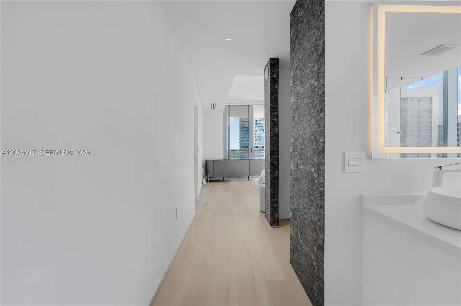 Paramount Miami Worldcenter at 851 1 Ave, Miami, FL 33132 - For Rent photo 80