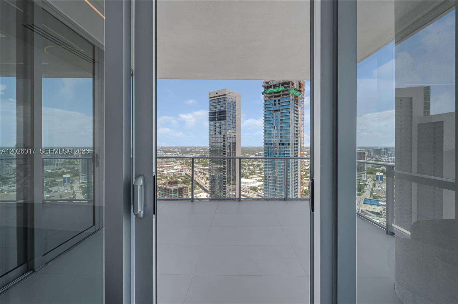 Paramount Miami Worldcenter at 851 1 Ave, Miami, FL 33132 - For Rent photo 82