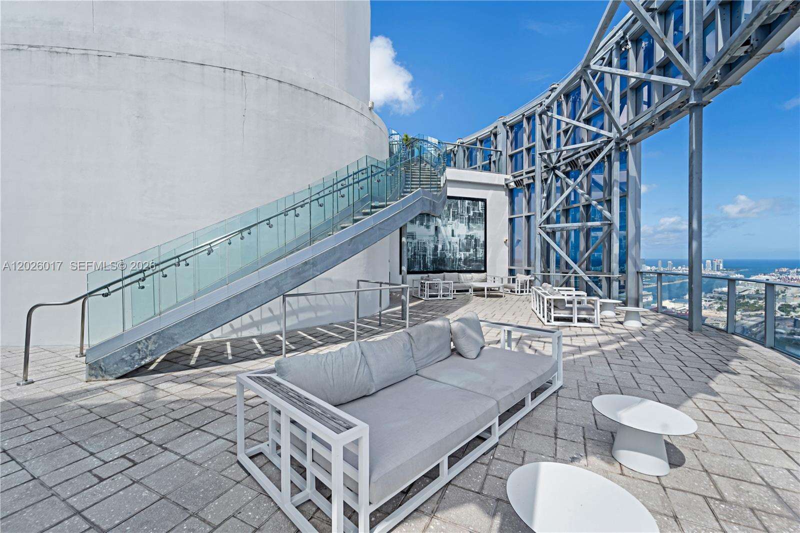 Paramount Miami Worldcenter at 851 1 Ave, Miami, FL 33132 - For Rent photo 95