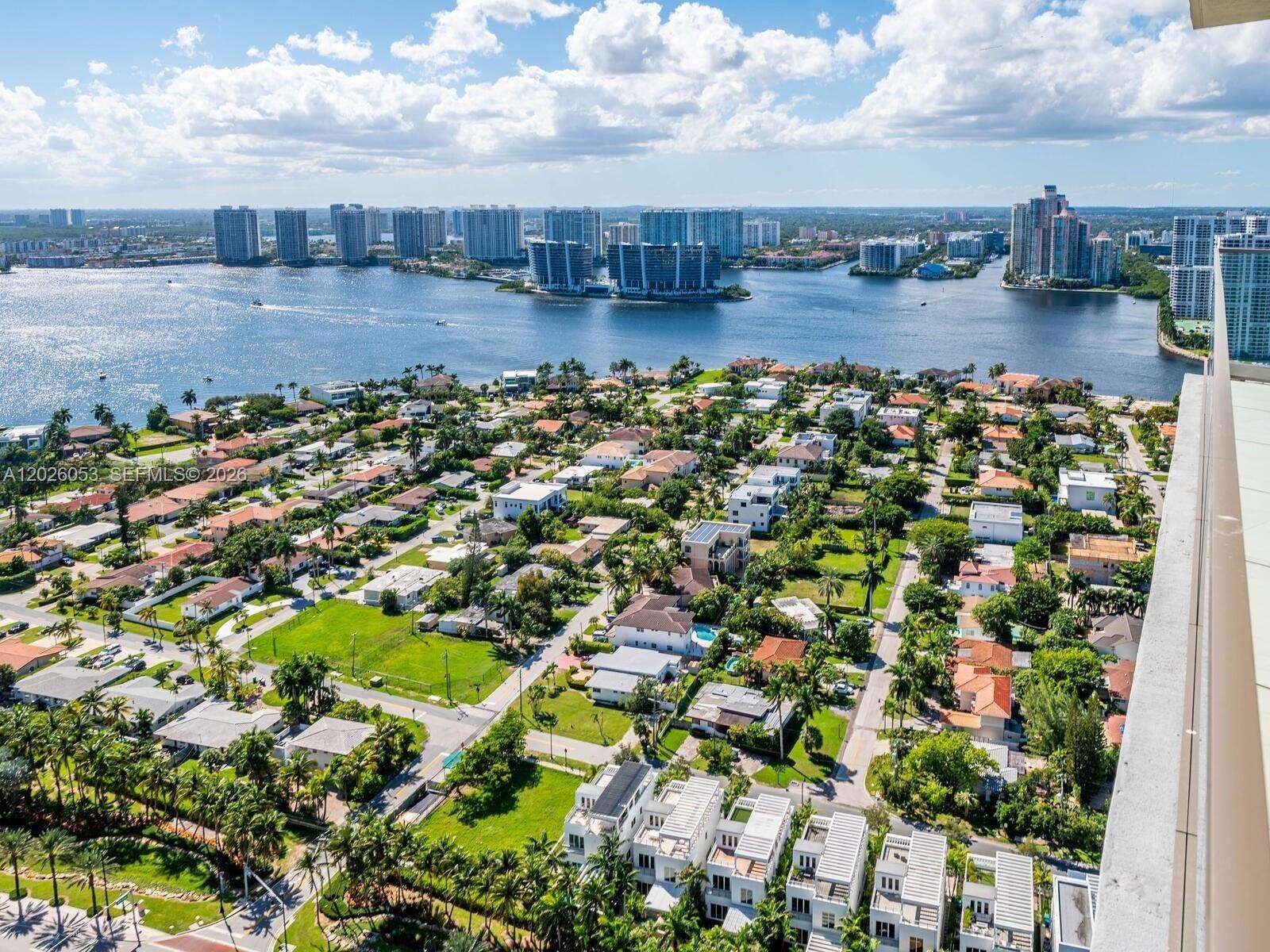 Armani Casa at 18975 Collins Ave, Sunny Isles Beach, FL 33160 - For Rent photo 32