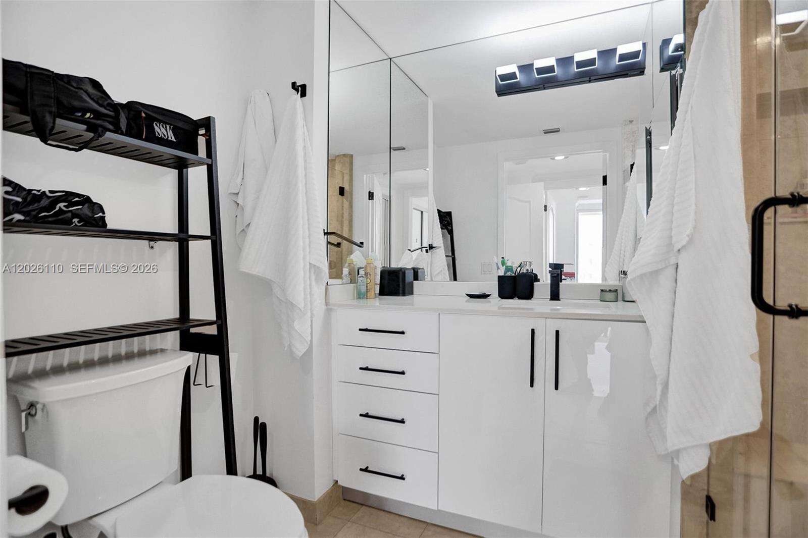 2000 Williams Island at 2000 Island Blvd, Aventura, FL 33160 - For Rent photo 15
