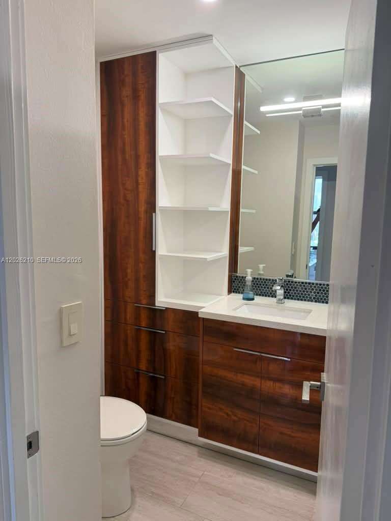 The Olympus at 2500 Parkview Dr, Hallandale Beach, FL 33009 - For Rent photo 7