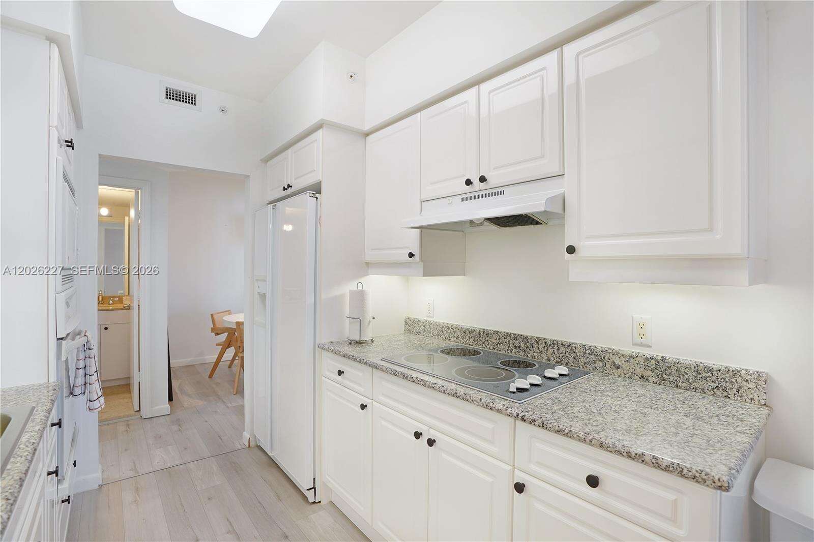 Blue Diamond at 4779 Collins Ave, Miami Beach, FL 33140 - For Rent photo 18