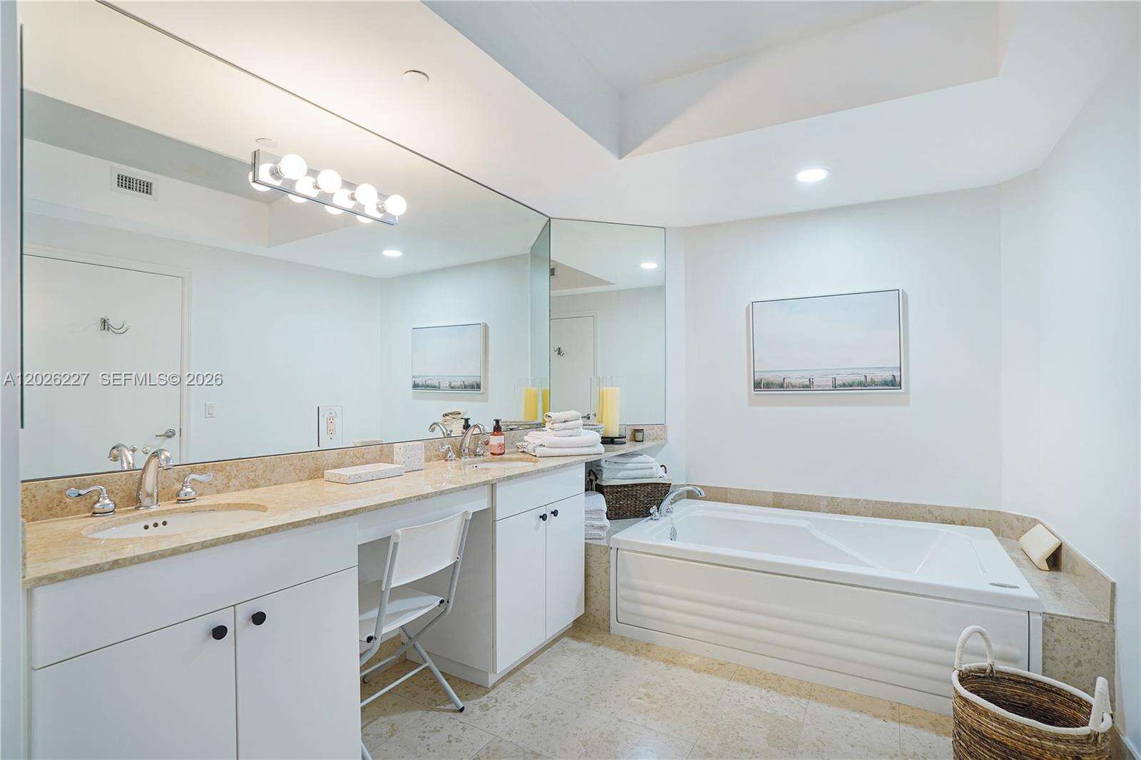 Blue Diamond at 4779 Collins Ave, Miami Beach, FL 33140 - For Rent photo 28
