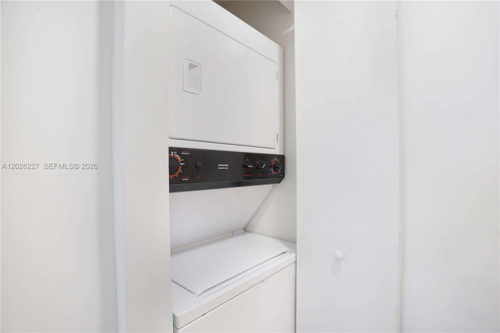 Blue Diamond at 4779 Collins Ave, Miami Beach, FL 33140 - For Rent photo 36