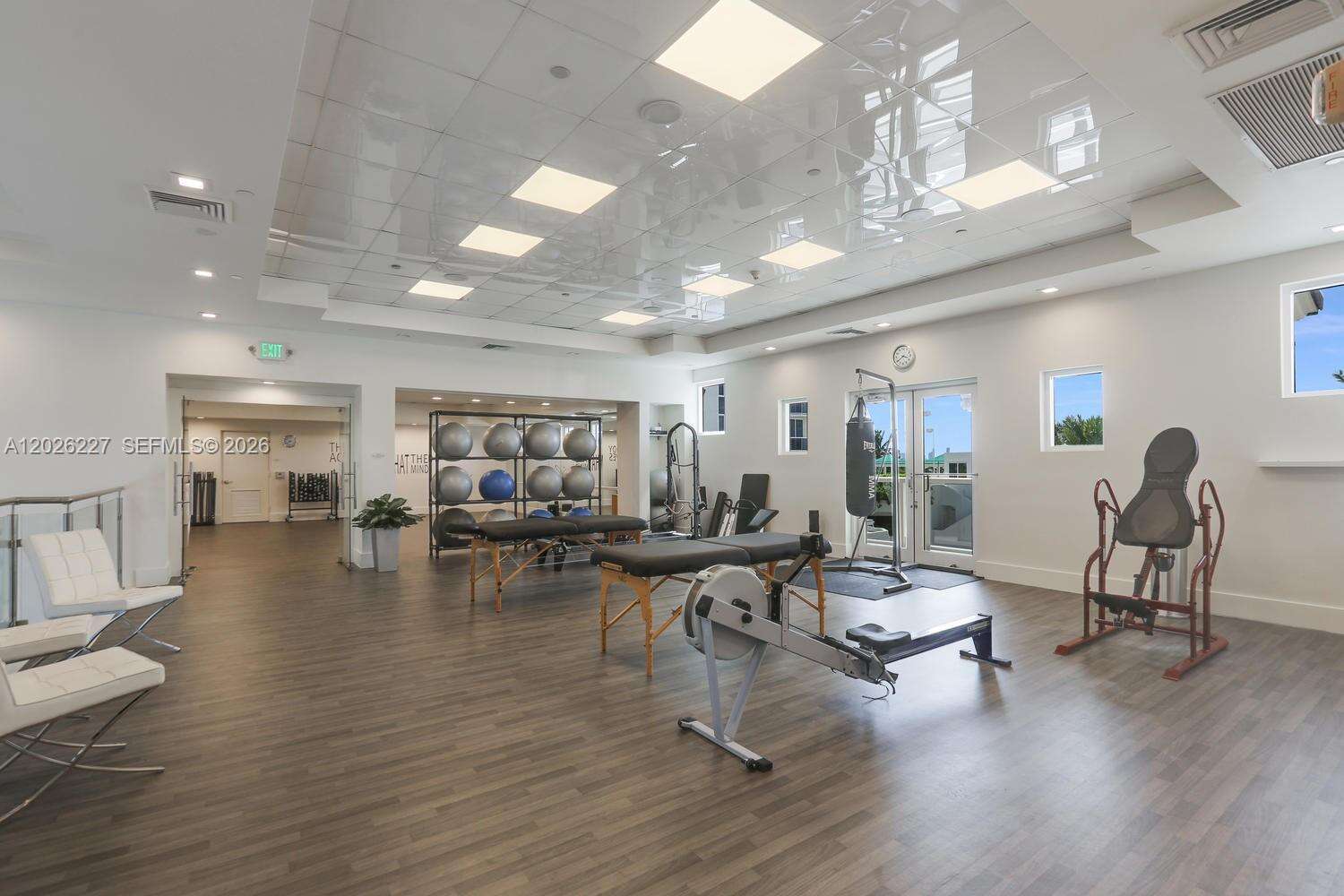 Blue Diamond at 4779 Collins Ave, Miami Beach, FL 33140 - For Rent photo 48