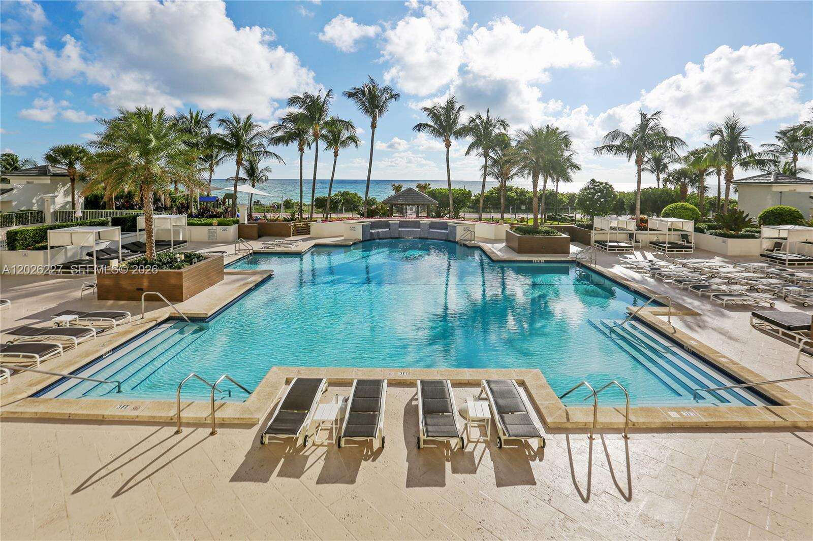 Blue Diamond at 4779 Collins Ave, Miami Beach, FL 33140 - For Rent photo 53