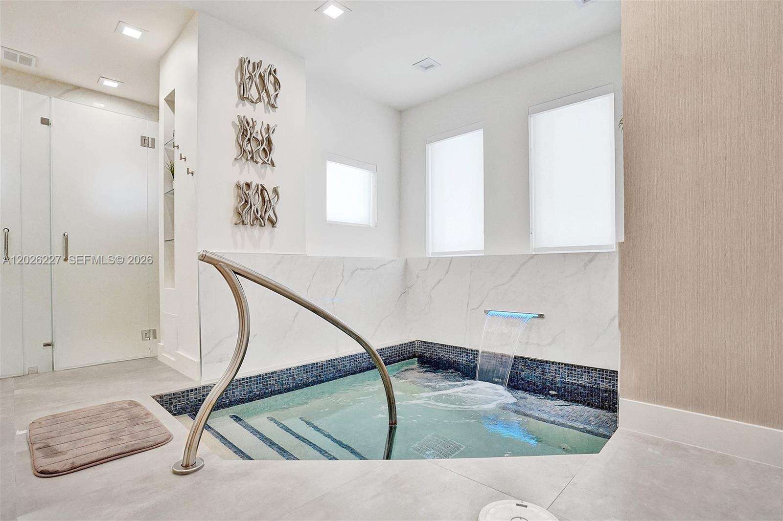 Blue Diamond at 4779 Collins Ave, Miami Beach, FL 33140 - For Rent photo 57