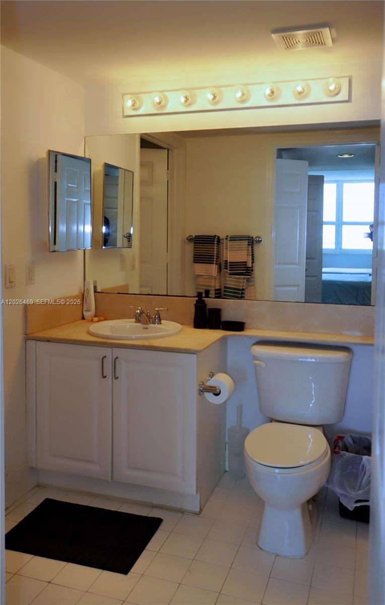 The Mark On Brickell at 1155 Brickell Bay Dr, Miami, FL 33131 - For Rent photo 15