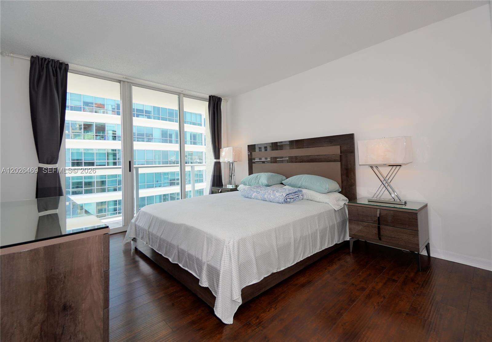 The Mark On Brickell at 1155 Brickell Bay Dr, Miami, FL 33131 - For Rent photo 3