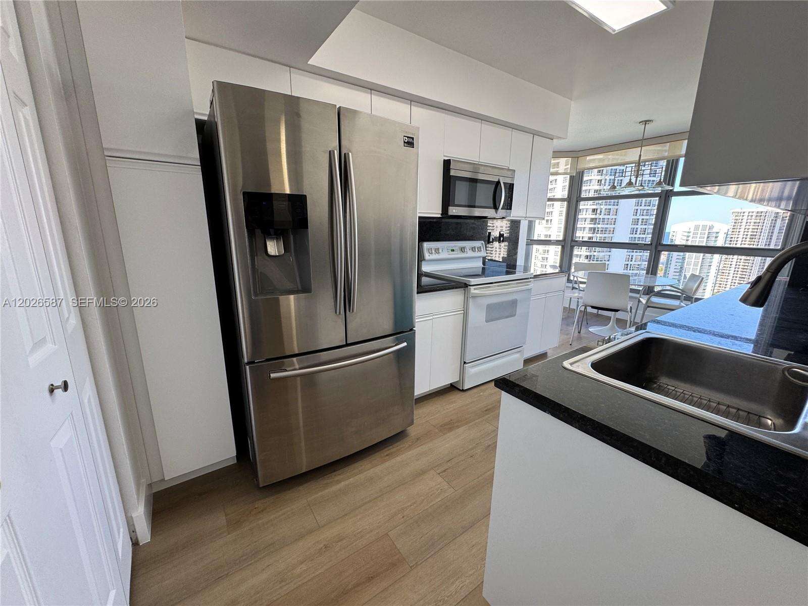 Mystic Pointe Tower 500 at 3530 Mystic Pointe Dr, Aventura, FL 33180 - For Rent photo 21