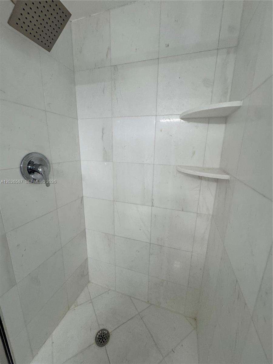 Mystic Pointe Tower 500 at 3530 Mystic Pointe Dr, Aventura, FL 33180 - For Rent photo 24