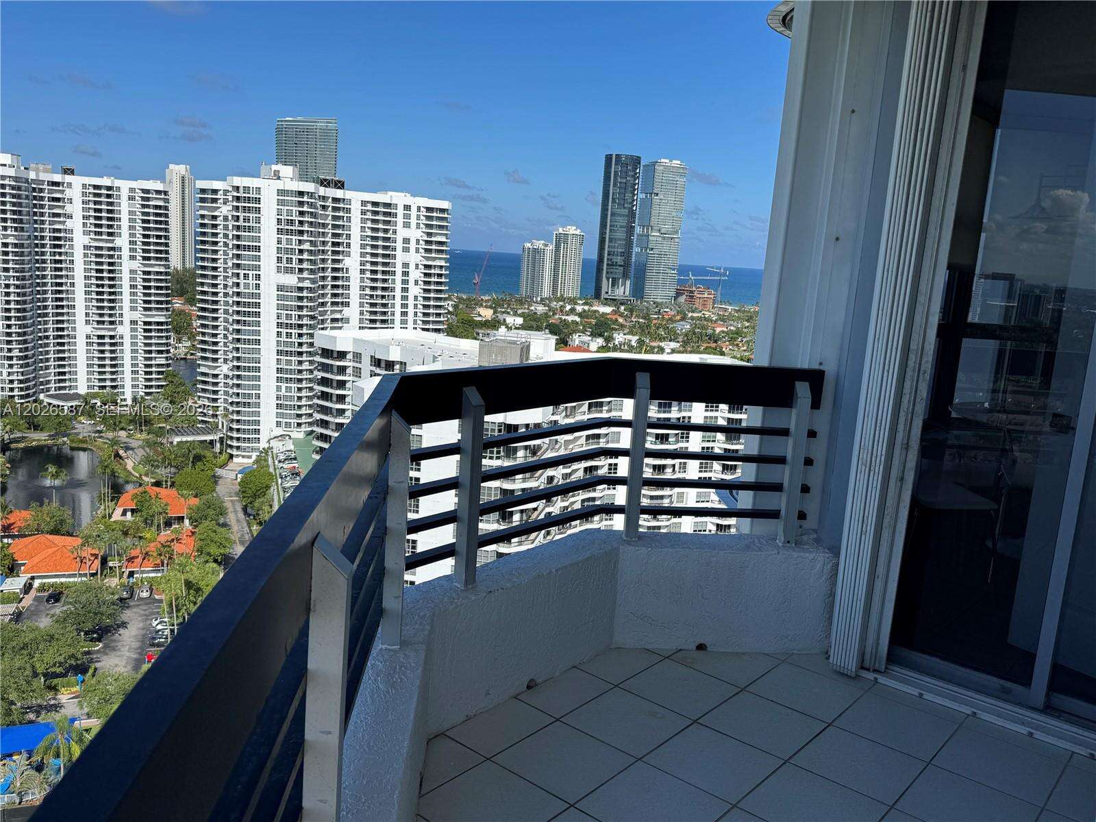 Mystic Pointe Tower 500 at 3530 Mystic Pointe Dr, Aventura, FL 33180 - For Rent photo 8