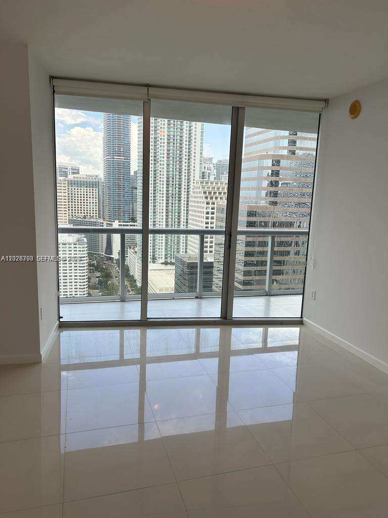 Icon Brickell 2 at 495 Brickell Ave, Miami, FL 33131 - For Rent photo 14