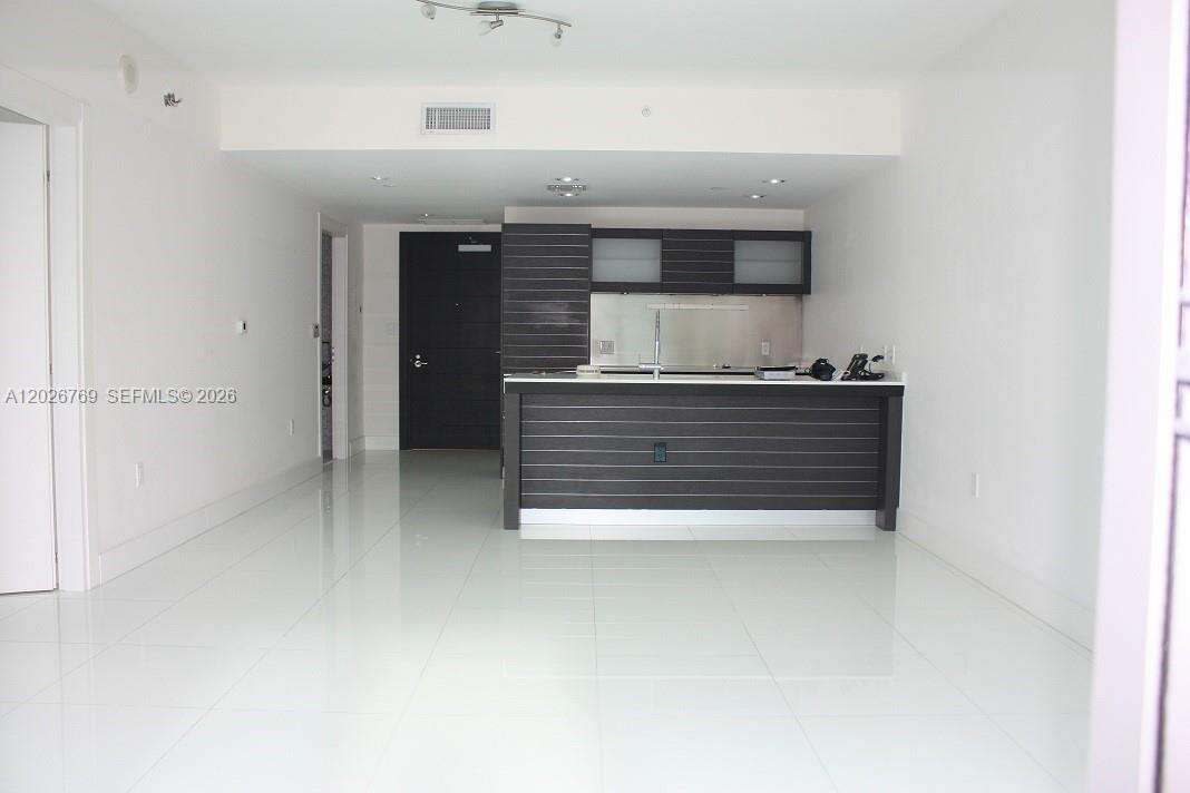 Epic Residences at 200 Biscayne Blvd Way, Miami, FL 33131 - For Rent photo 1