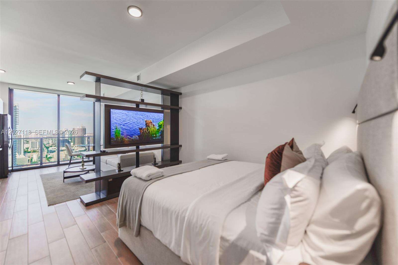 The Elser at 398 5 St, Miami, FL 33132 - For Rent photo 5