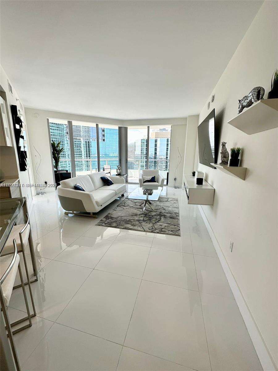 Brickell House at 1300 Brickell Bay Dr, Miami, FL 33131 - For Rent photo 2